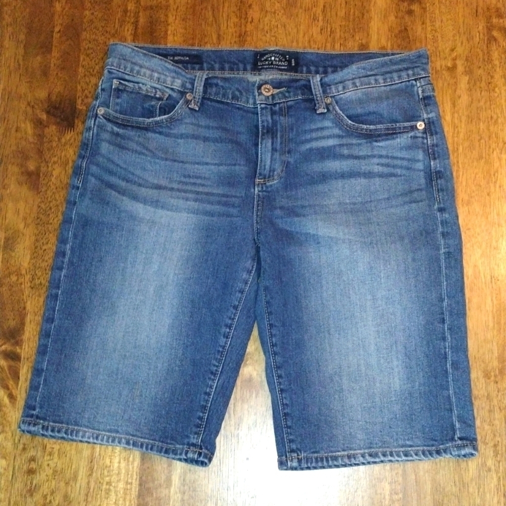 The Bermuda Lucky Brand Shorts 8/29